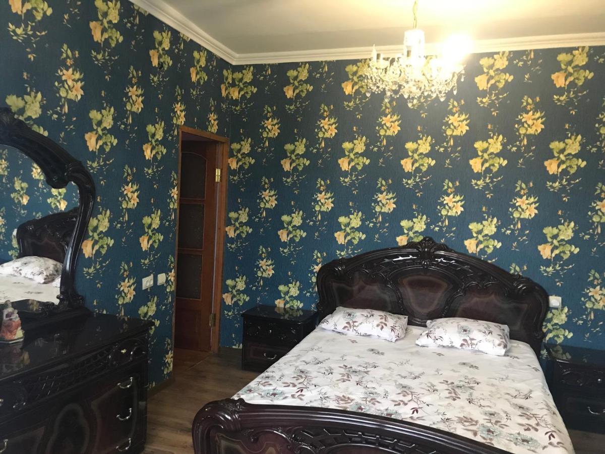 Mini Hotel Amra Pizunda Exteriör bild