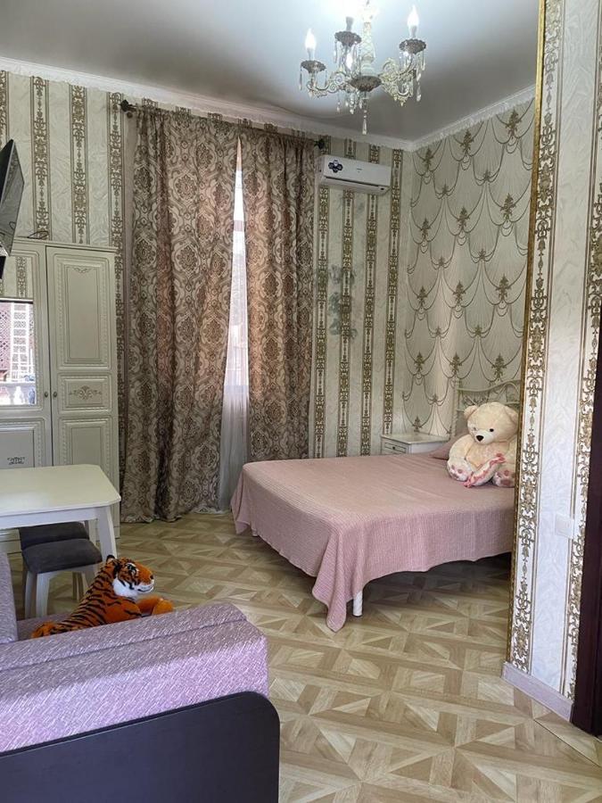 Mini Hotel Amra Pizunda Exteriör bild