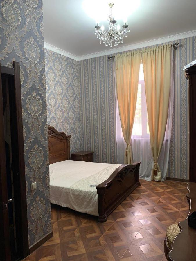 Mini Hotel Amra Pizunda Exteriör bild